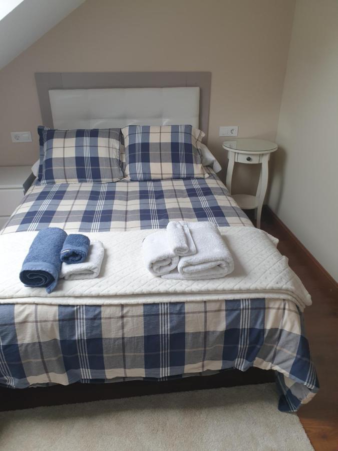 Atico Cine Colon Apartment Ribadeo Exterior photo